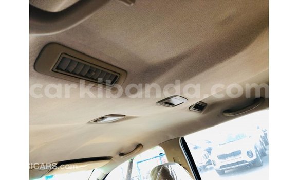 Nunua Imported Toyota Fortuner Nyeusi Gari ndani ya Import - Dubai nchini Uganda Nunua Imported Toyota Fortuner Nyeusi Gari ndani ya Import - Dubai nchini Uganda
