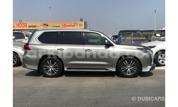 Acheter Import Voiture Lexus LX Autre à Import - Dubai, Ouganda Acheter Import Voiture Lexus LX Autre à Import - Dubai, Ouganda