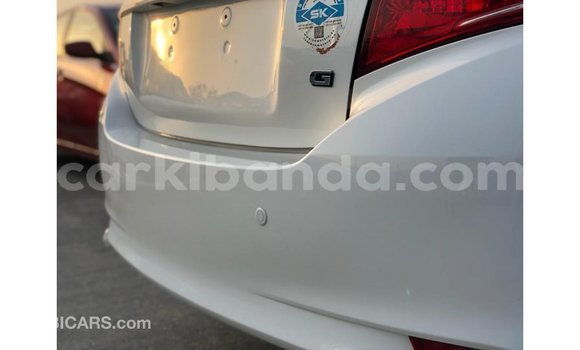 Buy Import Toyota Yaris White Car in Import - Dubai in Uganda Buy Import Toyota Yaris White Car in Import - Dubai in Uganda