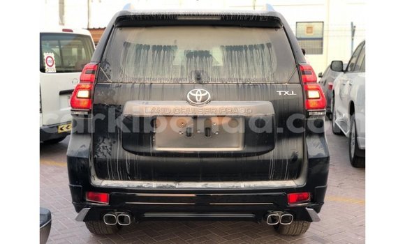 Acheter Import Voiture Toyota Prado Noir à Import - Dubai, Ouganda Acheter Import Voiture Toyota Prado Noir à Import - Dubai, Ouganda