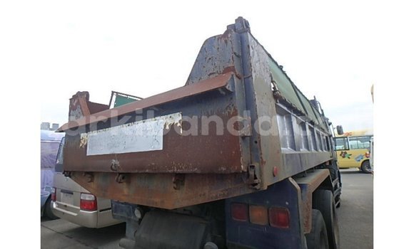 Acheter Import Utilitaire Nissan Evalia Bleu à Import - Dubai, Ouganda Acheter Import Utilitaire Nissan Evalia Bleu à Import - Dubai, Ouganda