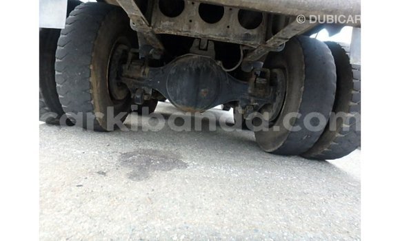 Acheter Import Utilitaire Nissan Evalia Bleu à Import - Dubai, Ouganda Acheter Import Utilitaire Nissan Evalia Bleu à Import - Dubai, Ouganda