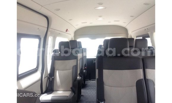 Buy Import Toyota Hiace White Car in Import - Dubai in Uganda Buy Import Toyota Hiace White Car in Import - Dubai in Uganda