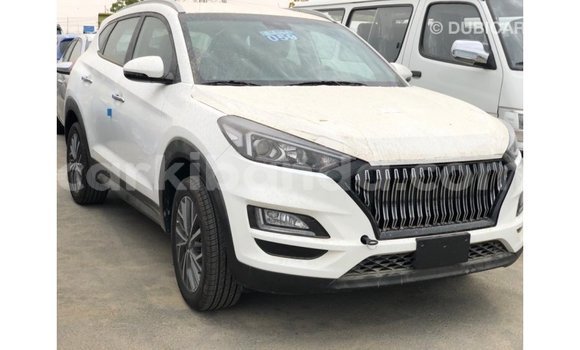 Buy Import Hyundai Tucson White Car in Import - Dubai in Uganda Buy Import Hyundai Tucson White Car in Import - Dubai in Uganda