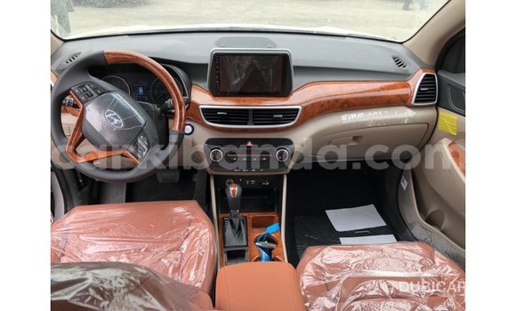 Buy Import Hyundai Tucson White Car in Import - Dubai in Uganda Buy Import Hyundai Tucson White Car in Import - Dubai in Uganda