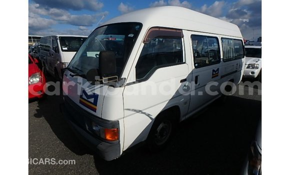 Acheter Import Voiture Nissan Caravan Blanc à Import - Dubai, Ouganda Acheter Import Voiture Nissan Caravan Blanc à Import - Dubai, Ouganda