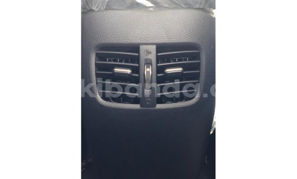 Acheter Import Voiture Kia Cerato Blanc à Import - Dubai, Ouganda Acheter Import Voiture Kia Cerato Blanc à Import - Dubai, Ouganda