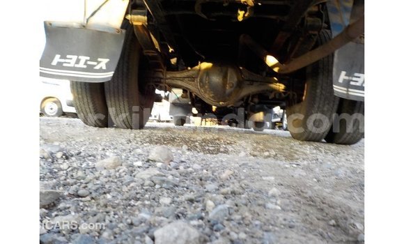 Acheter Import Voiture Toyota Dyna Bleu à Import - Dubai, Ouganda Acheter Import Voiture Toyota Dyna Bleu à Import - Dubai, Ouganda