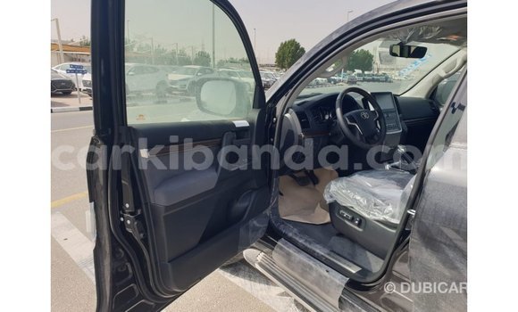 Buy Import Toyota Land Cruiser Black Car in Import - Dubai in Uganda Buy Import Toyota Land Cruiser Black Car in Import - Dubai in Uganda