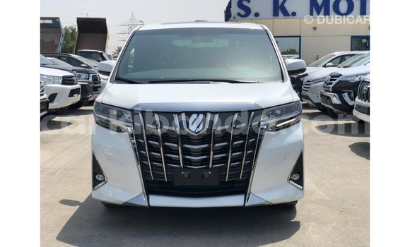 Acheter Import Voiture Toyota Alphard Blanc à Import - Dubai, Ouganda Acheter Import Voiture Toyota Alphard Blanc à Import - Dubai, Ouganda