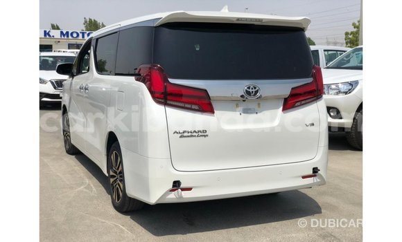 Acheter Import Voiture Toyota Alphard Blanc à Import - Dubai, Ouganda Acheter Import Voiture Toyota Alphard Blanc à Import - Dubai, Ouganda