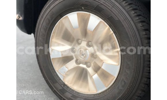 Acheter Import Voiture Toyota Hilux Noir à Import - Dubai, Ouganda Acheter Import Voiture Toyota Hilux Noir à Import - Dubai, Ouganda