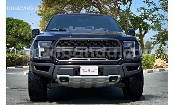 Acheter Import Voiture Ford Club Wagon Noir à Import - Dubai, Ouganda Acheter Import Voiture Ford Club Wagon Noir à Import - Dubai, Ouganda