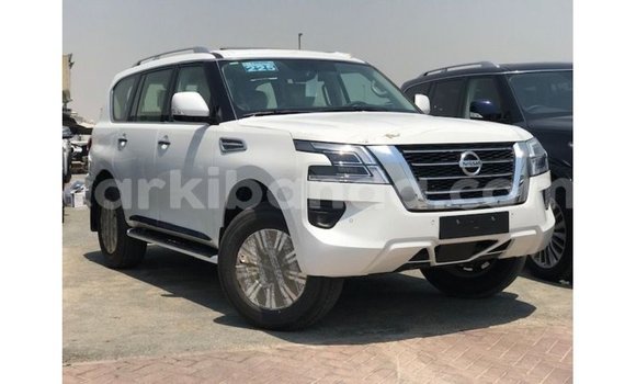 Buy Import Nissan Patrol White Car in Import - Dubai in Uganda