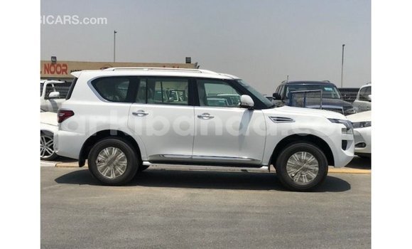 Acheter Import Voiture Nissan Patrol Blanc à Import - Dubai, Ouganda Acheter Import Voiture Nissan Patrol Blanc à Import - Dubai, Ouganda