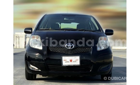 Acheter Import Voiture Toyota Yaris Noir à Import - Dubai, Ouganda Acheter Import Voiture Toyota Yaris Noir à Import - Dubai, Ouganda