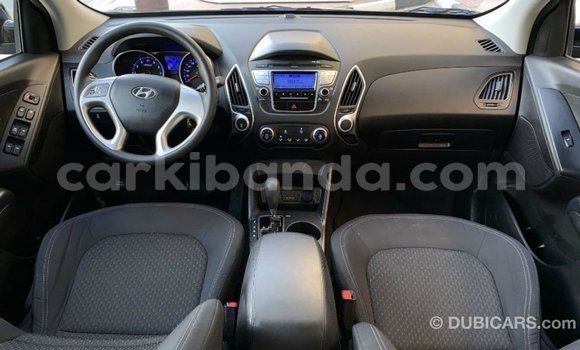 Acheter Import Voiture Hyundai Tucson Noir à Import - Dubai, Ouganda Acheter Import Voiture Hyundai Tucson Noir à Import - Dubai, Ouganda