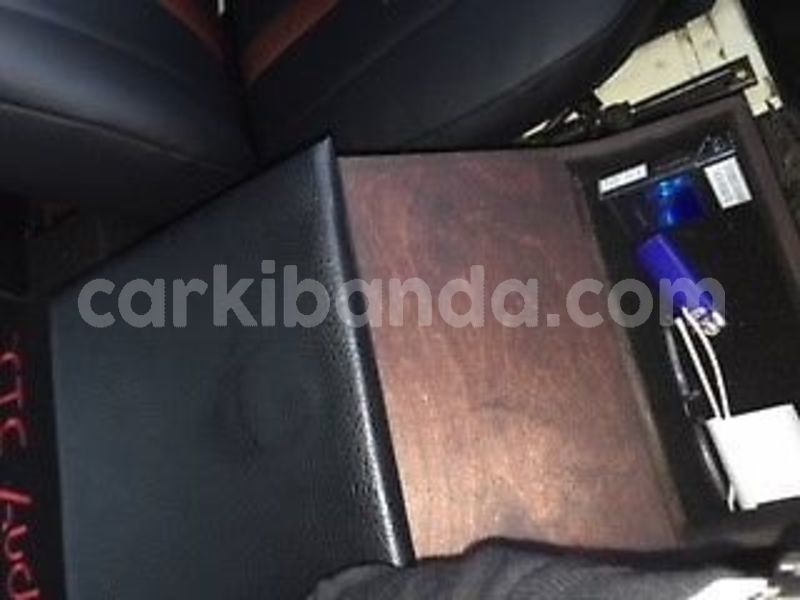 Big with watermark sfagae4f7