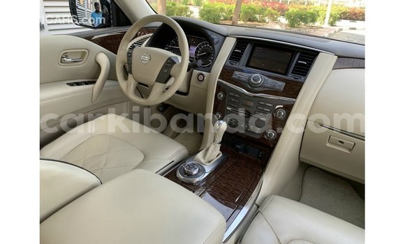 Nunua Imported Nissan Patrol Nyeusi Gari ndani ya Import - Dubai nchini Uganda Nunua Imported Nissan Patrol Nyeusi Gari ndani ya Import - Dubai nchini Uganda