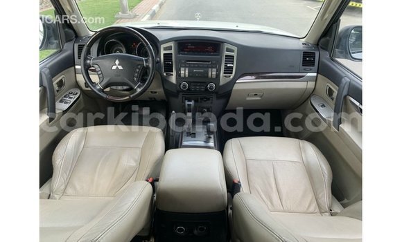 Gura Imported Mitsubishi Pajero White Imodoka i Import - Dubai mu Uganda Gura Imported Mitsubishi Pajero White Imodoka i Import - Dubai mu Uganda