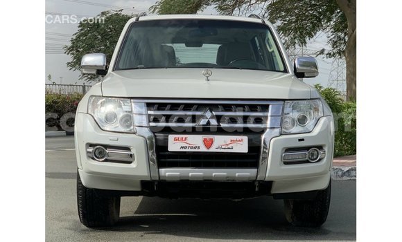Gura Imported Mitsubishi Pajero White Imodoka i Import - Dubai mu Uganda Gura Imported Mitsubishi Pajero White Imodoka i Import - Dubai mu Uganda