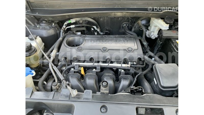 Big with watermark kia sportage uganda import dubai 10679