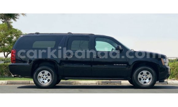 Nunua Imported Chevrolet Suburban Nyeusi Gari ndani ya Import - Dubai nchini Uganda Nunua Imported Chevrolet Suburban Nyeusi Gari ndani ya Import - Dubai nchini Uganda