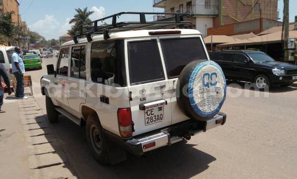 Buy Used Toyota Land Cruiser White Car in Kampala in Uganda Buy Used Toyota Land Cruiser White Car in Kampala in Uganda