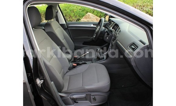 Nunua Imported Volkswagen Golf Nyeusi Gari ndani ya Import - Dubai nchini Uganda Nunua Imported Volkswagen Golf Nyeusi Gari ndani ya Import - Dubai nchini Uganda