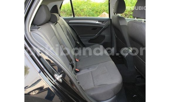 Nunua Imported Volkswagen Golf Nyeusi Gari ndani ya Import - Dubai nchini Uganda Nunua Imported Volkswagen Golf Nyeusi Gari ndani ya Import - Dubai nchini Uganda