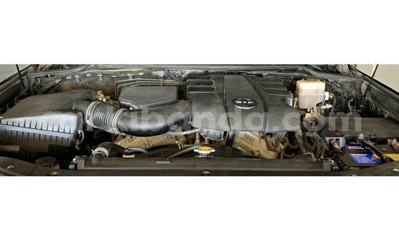 Acheter Import Voiture Toyota Land Cruiser Autre à Import - Dubai, Ouganda Acheter Import Voiture Toyota Land Cruiser Autre à Import - Dubai, Ouganda