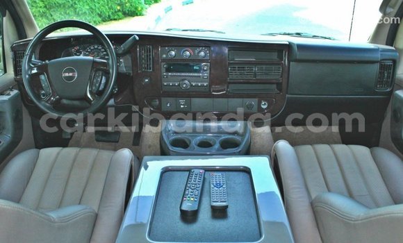 Acheter Import Voiture GMC Acadia Autre à Import - Dubai, Ouganda Acheter Import Voiture GMC Acadia Autre à Import - Dubai, Ouganda