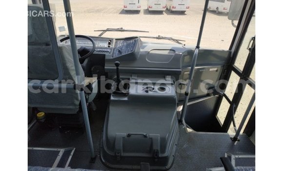 Gura Imported Tata Xenon White Imodoka i Import - Dubai mu Uganda Gura Imported Tata Xenon White Imodoka i Import - Dubai mu Uganda