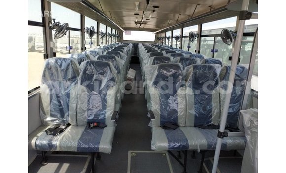 Gura Imported Tata Xenon White Imodoka i Import - Dubai mu Uganda Gura Imported Tata Xenon White Imodoka i Import - Dubai mu Uganda