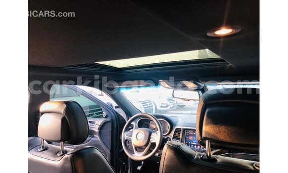 Acheter Import Voiture Jeep Grand Cherokee Noir à Import - Dubai, Ouganda Acheter Import Voiture Jeep Grand Cherokee Noir à Import - Dubai, Ouganda