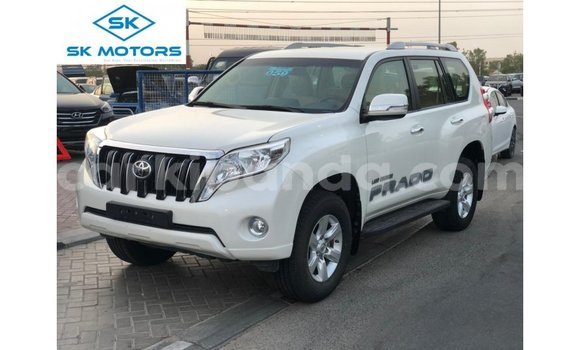 Nunua Imported Toyota Prado Nyeupe Gari ndani ya Import - Dubai nchini Uganda