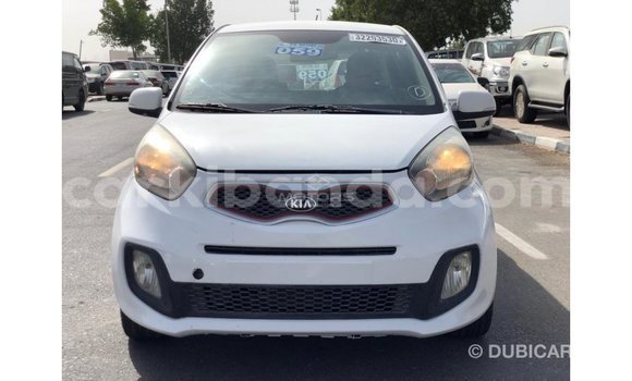 Acheter Import Voiture Kia Picanto Blanc à Import - Dubai, Ouganda Acheter Import Voiture Kia Picanto Blanc à Import - Dubai, Ouganda
