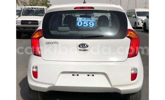 Acheter Import Voiture Kia Picanto Blanc à Import - Dubai, Ouganda Acheter Import Voiture Kia Picanto Blanc à Import - Dubai, Ouganda