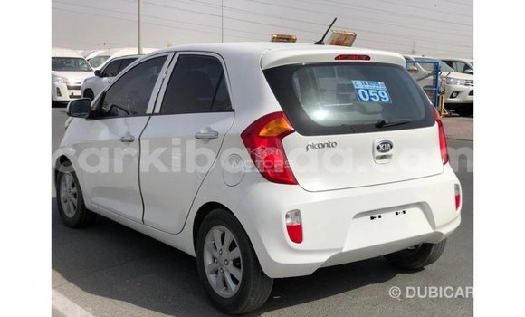 Acheter Import Voiture Kia Picanto Blanc à Import - Dubai, Ouganda Acheter Import Voiture Kia Picanto Blanc à Import - Dubai, Ouganda
