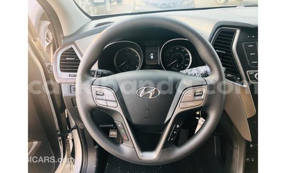 Buy Import Hyundai Santa Fe Other Car in Import - Dubai in Uganda Buy Import Hyundai Santa Fe Other Car in Import - Dubai in Uganda