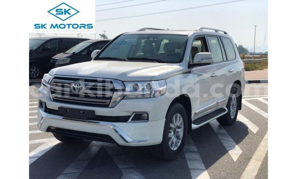 Buy Import Toyota Land Cruiser White Car in Import - Dubai in Uganda