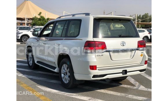 Buy Import Toyota Land Cruiser White Car in Import - Dubai in Uganda Buy Import Toyota Land Cruiser White Car in Import - Dubai in Uganda