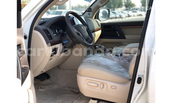 Buy Import Toyota Land Cruiser White Car in Import - Dubai in Uganda Buy Import Toyota Land Cruiser White Car in Import - Dubai in Uganda
