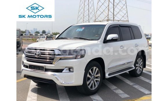 Buy Import Toyota Land Cruiser White Car in Import - Dubai in Uganda