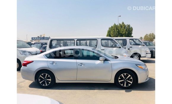 Nunua Imported Nissan Altima Nyingine Gari ndani ya Import - Dubai nchini Uganda Nunua Imported Nissan Altima Nyingine Gari ndani ya Import - Dubai nchini Uganda
