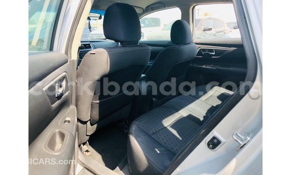 Nunua Imported Nissan Altima Nyingine Gari ndani ya Import - Dubai nchini Uganda Nunua Imported Nissan Altima Nyingine Gari ndani ya Import - Dubai nchini Uganda