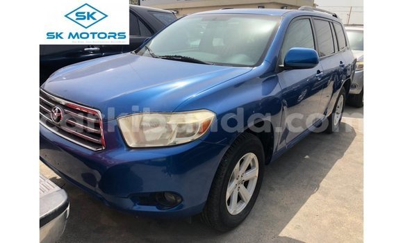 Buy Import Toyota Highlander Blue Car in Import - Dubai in Uganda