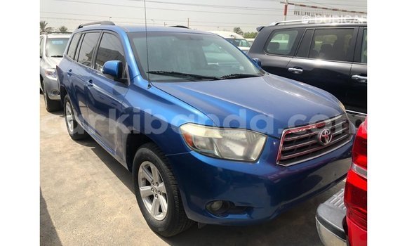 Acheter Import Voiture Toyota Highlander Bleu à Import - Dubai, Ouganda Acheter Import Voiture Toyota Highlander Bleu à Import - Dubai, Ouganda