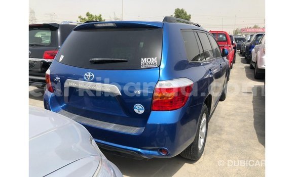 Acheter Import Voiture Toyota Highlander Bleu à Import - Dubai, Ouganda Acheter Import Voiture Toyota Highlander Bleu à Import - Dubai, Ouganda