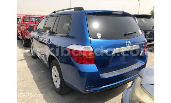 Acheter Import Voiture Toyota Highlander Bleu à Import - Dubai, Ouganda Acheter Import Voiture Toyota Highlander Bleu à Import - Dubai, Ouganda